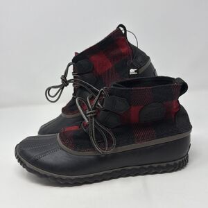 SOREL Out N About Plus Buffalo Plaid Duck Boots Women’s 7.5 STORE MODEL